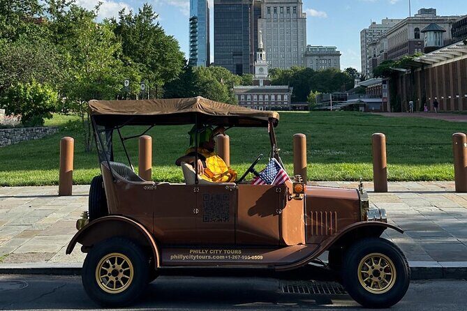 One Hour Tour Of Philadelphia Historical Sites In A Vintage Car - What You Can Expect from the Tour