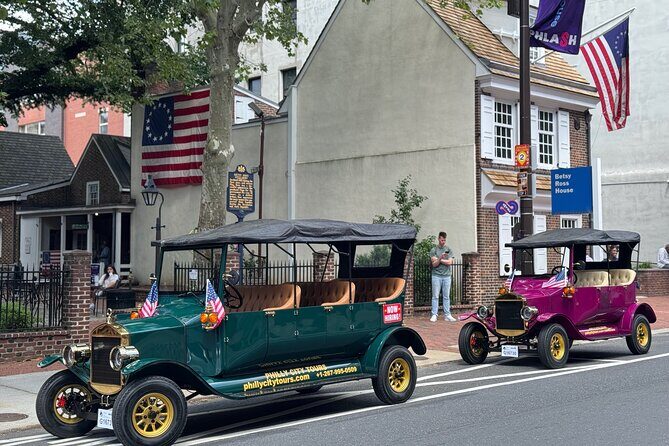 One Hour Tour Of Philadelphia Historical Sites In A Vintage Car - Who Should Consider This Tour?