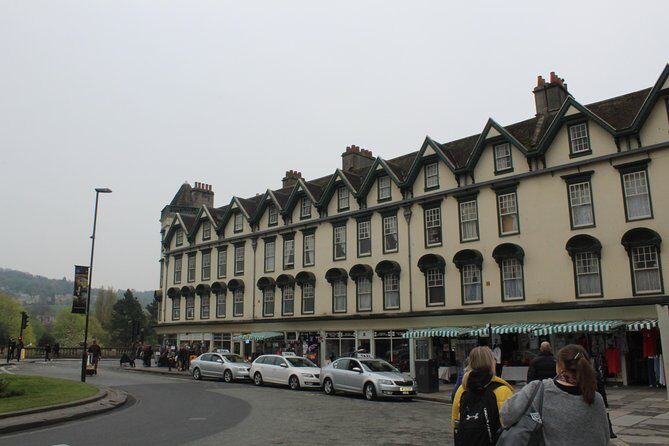 One Way or Round Trip Private Transfer: Heathrow Airport to Bath - Who is This Transfer Best Suited For?