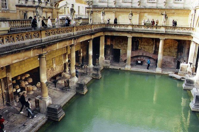 One Way or Round Trip Private Transfer: Heathrow Airport to Bath - The Sum Up