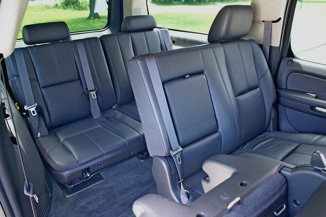 One-Way Private MDW Meet and Greet Luxury Airport Transfer - Pricing and Value