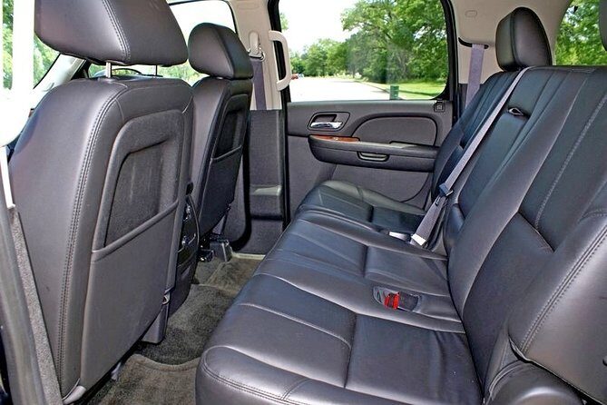 One-Way Private MDW Meet and Greet Luxury Airport Transfer - Who Would Love This Service?