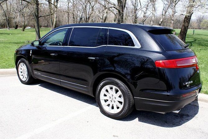 One-Way Private Meet and Greet Midway Airport Transfer by Sedan - What to Expect from Your Midway Airport Private Transfer