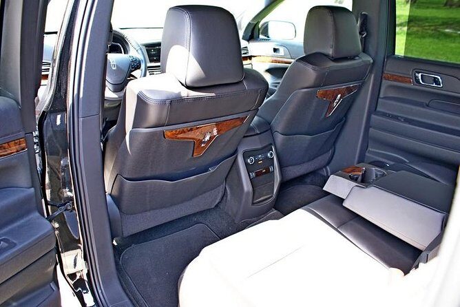One-Way Private Meet and Greet Midway Airport Transfer by Sedan - Why This Transfer Stands Out