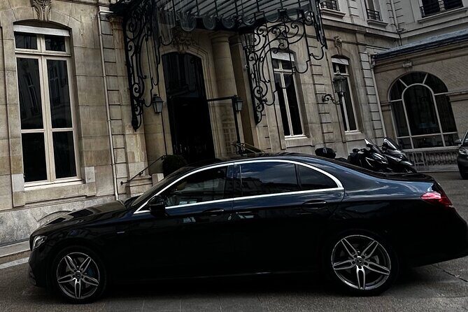 One-way private transfer from Paris Airports - The Sum Up