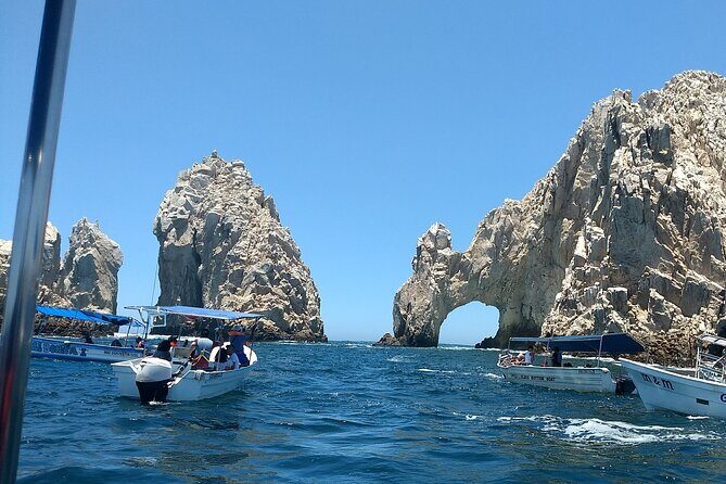 One Way Private Transfer Los Cabos Airport to Cabo San Lucas. - Key Points