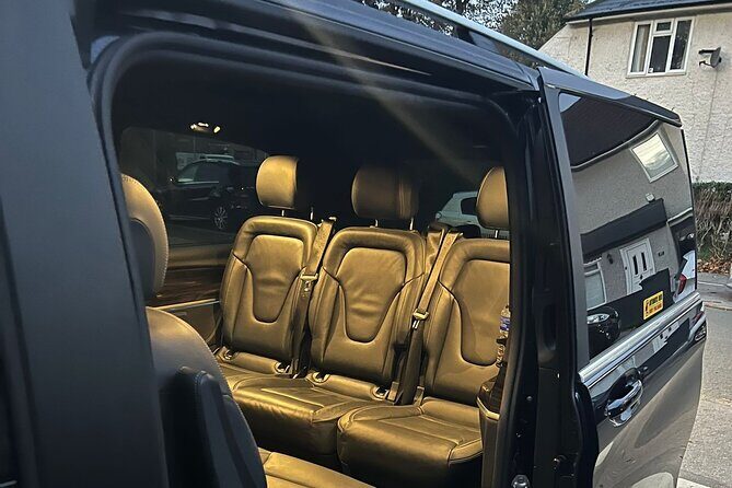 One Way Taxi Transfer from Heathrow Airport to City Airport - Costs and Extra Charges