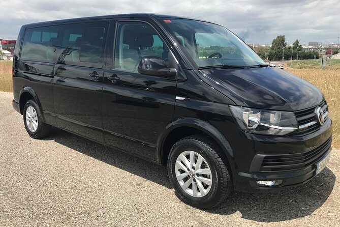 One-way transfer by minivan from Seville Airport to hotel in Seville Center - Why This Transfer Works Well