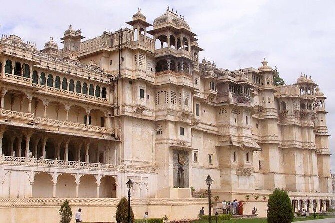 One Way Udaipur To Jaipur Transfer - The Pros and Cons
