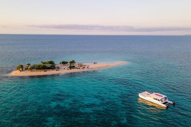 Oolala Cruises on Savala Island - Oolala Cruises on Savala Island: A Genuine Fiji Escape