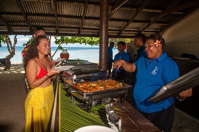 Oolala Cruises on Savala Island - The Experience on the Water