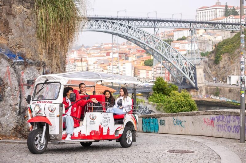 Oporto Tuk Tuk Tour: Among bridges and mysteries - 1.30h - Why Choose This Tour?
