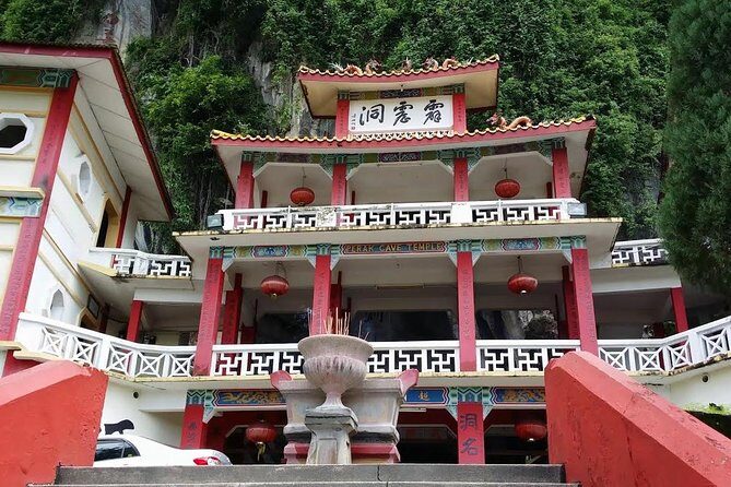 Orang Utan Island and Perak Tong Cave Temple Day Tour from Kuala Lumpur - The Experience in Detail
