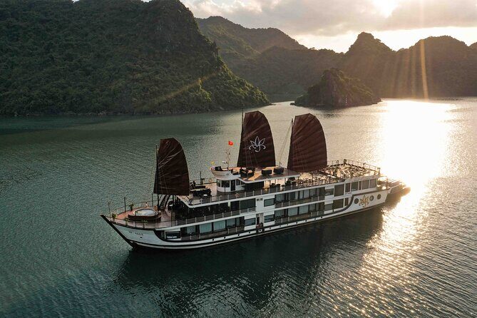 Orchid Cruises Halong Bay 2Day/1Night on 5 Star - Food & Beverage: Savoring the Flavors Onboard