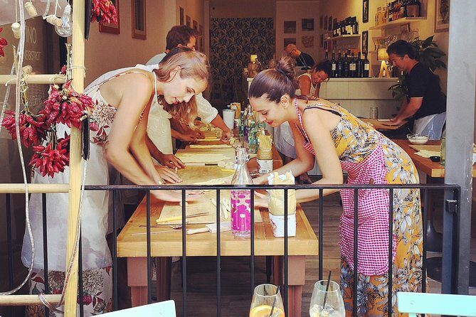 Orecchiette Cooking Class and Wine Pairing in Lecce - The Experience: Step-by-Step Breakdown