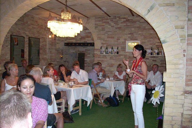 Organic Wine Tasting & tasting of EVO CantinArte OIL MUSEUM - Key Points