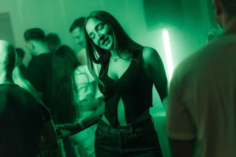 Original Hamburg Pub Crawl Sex & Crime St. Pauli Tour - Key Points