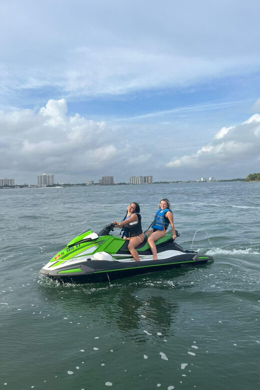 Orlando: Jet Ski Rental - An In-Depth Look at Orlando Jet Ski Rental