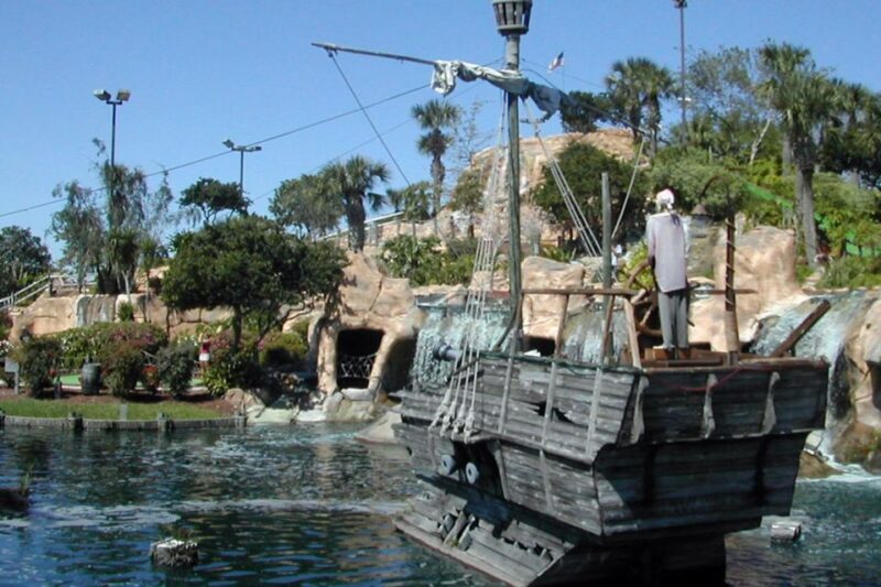 Orlando: Pirate's Cove Adventure Golf Entry Ticket - The Course and Experience: What to Expect