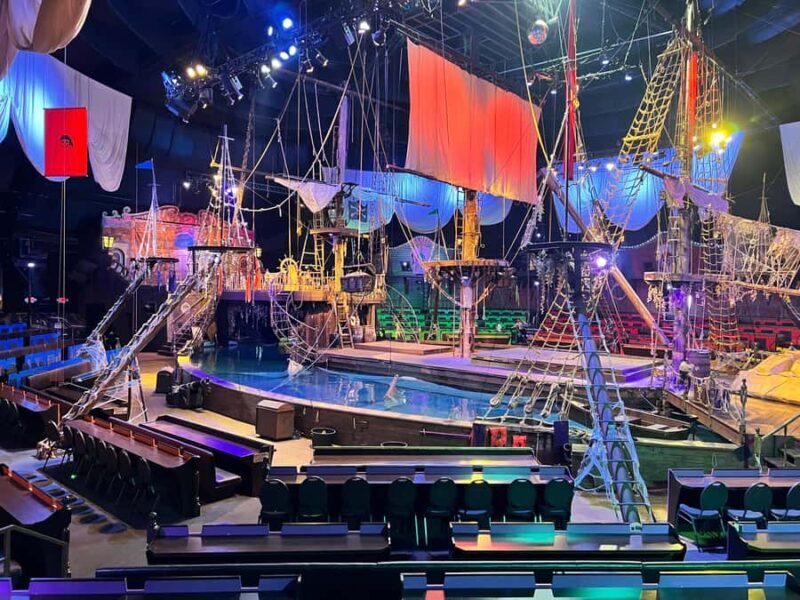 Orlando: Pirates Dinner Adventure Show Deluxe Package - Key Points