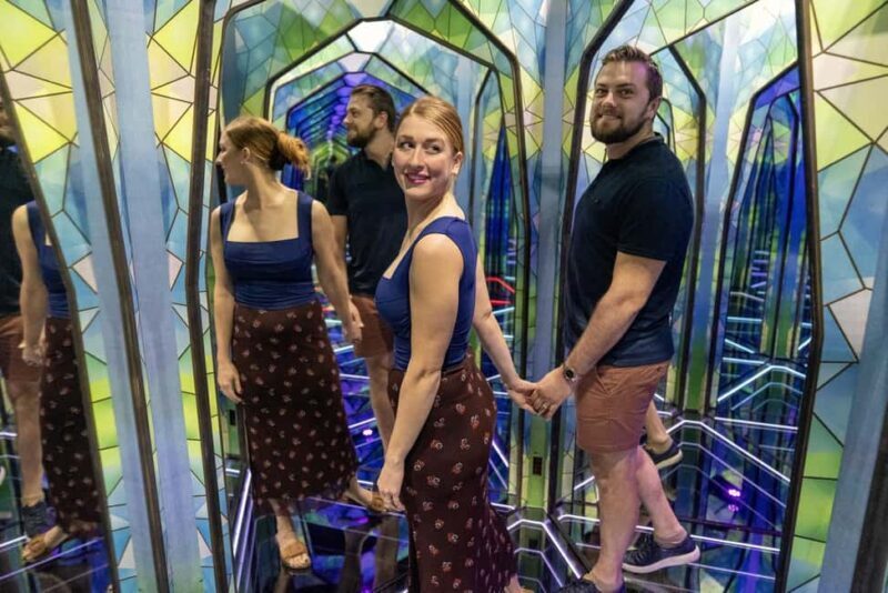 Orlando: Ripley's Mirror Maze Experience - What to Expect When You Visit