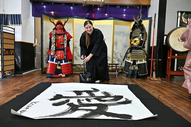 Osaka Calligraphy Experience - The Real-World Experience