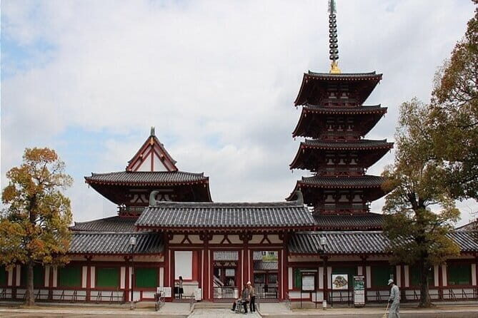 Osaka Customizable Private Tour - Deep Dive into the Itinerary