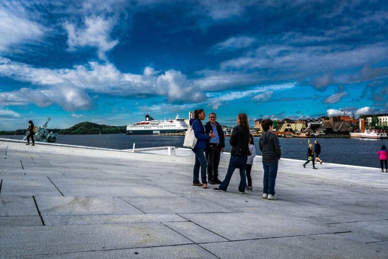 Oslo: 3-hour Highlights & Vigeland Park Private Walking Tour - An Honest Look at the Oslo Highlights & Vigeland Park Tour