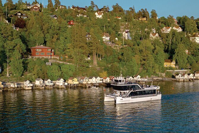 Oslo Fjord Brunch & Bubbles Cruise - Food and Drinks: Brunch on the Water