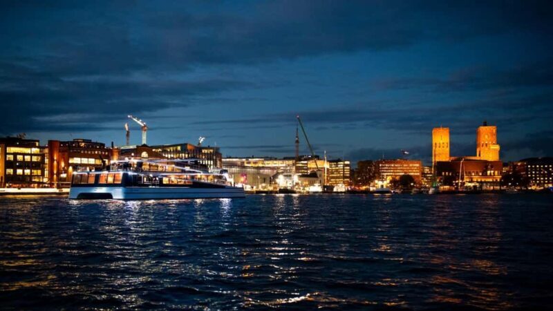 Oslo: New Year's Eve Cruise with DJ - A Closer Look at the Experience
