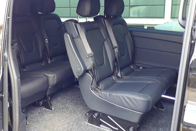 Oslo : Private Transfer to/from Gardermoen Airport to city - Vehicle Comfort and Amenities