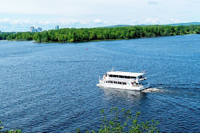 Ottawa Boat Cruise - Paul's Boat Line - A Deep Dive into the Ottawa Boat Cruise Experience