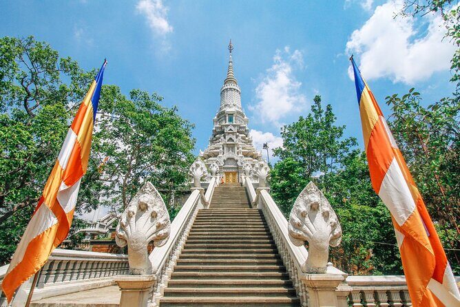 Oudong Temples Private Tour from Phnom Penh - Exploring the Oudong Temples Private Tour from Phnom Penh