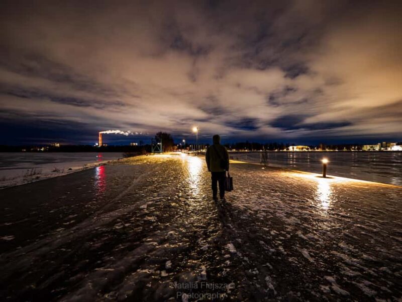 Oulu: Guided Night Walking Tour with Northern Lights Hunting - The Sum Up