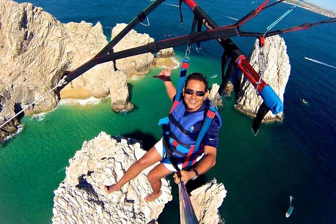 Outdoor Adventure: Parasailing in Los Cabos - An In-Depth Look at Parasailing in Los Cabos
