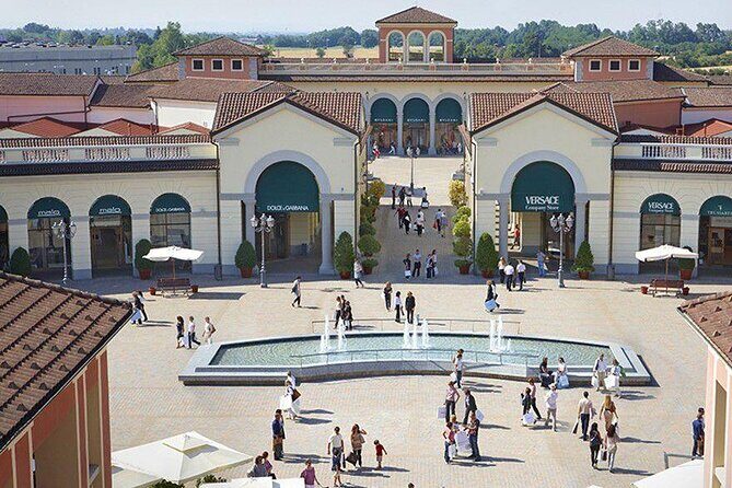 Outlet Serravalle o FoxTown Con Autista Privato Da Milano - Key Points