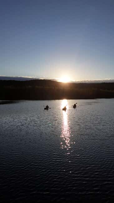 Överkalix - Lapland : Midnight Sun Kayaking Tour with Dinner - Key Points
