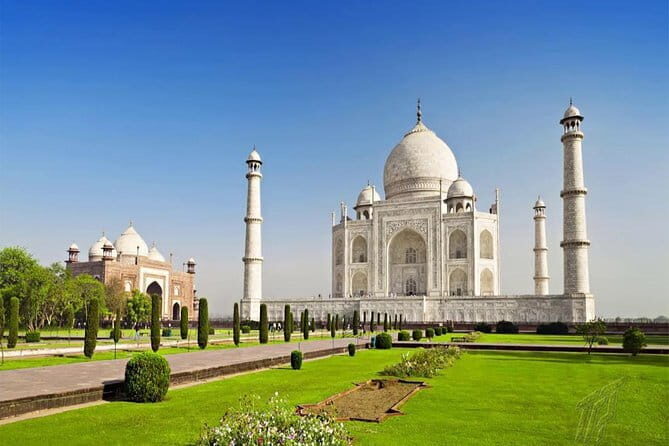 Overnight Agra Tour From Ahmedabad with Return Flights - Key Points