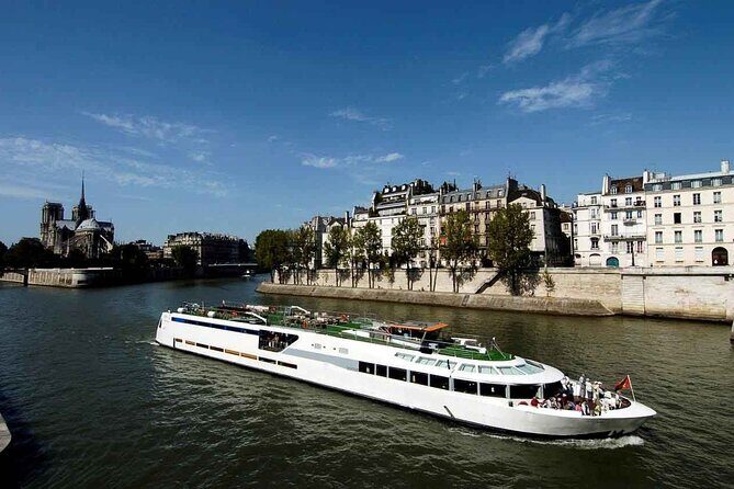 Overnight Stay onboard Paris Seine River Dinner with Cruise - Who Should Consider This Experience?