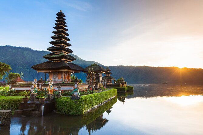 Overnight Trip To Lovina 2 Days 1 Night Best Package - Key Points