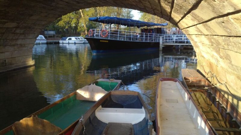 Oxford: Chauffeured Punting River with Optional Walking Tour - Who Should Book This Experience?