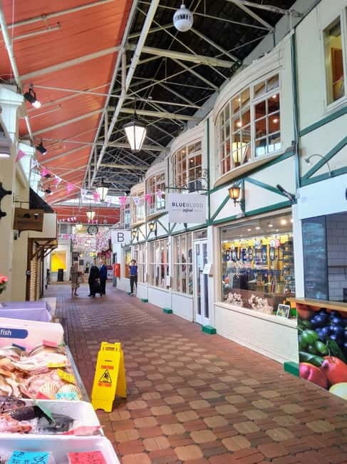 Oxford of Morse, Lewis and Endeavour - Key Points