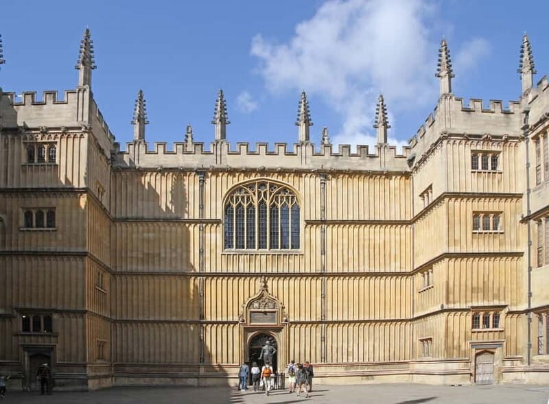 Oxford: Town & Gown Walking Tour - The Experience and Its Value
