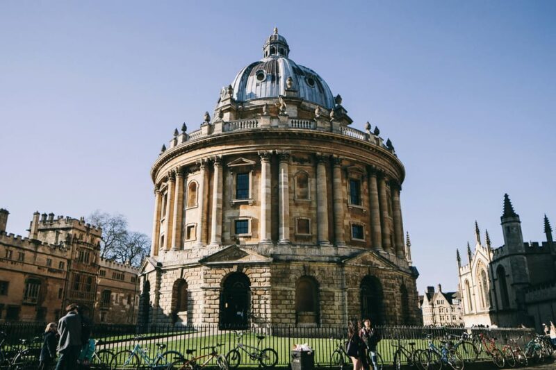 Oxford: University of Oxford Student-led Walking Tour - A Deep Dive into the Oxford Student-led Walking Tour