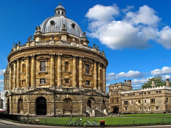 Oxfords Famous Alumni: Self-Guided Story Puzzle Walk - Exploring Oxford with the Self-Guided Story Puzzle Walk