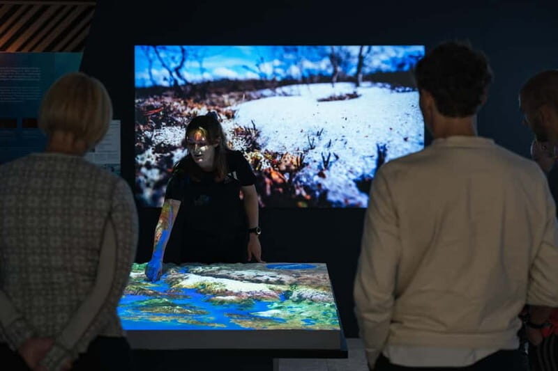 Øystese: Aquaculture Exhibition Guided Tour - Key Points