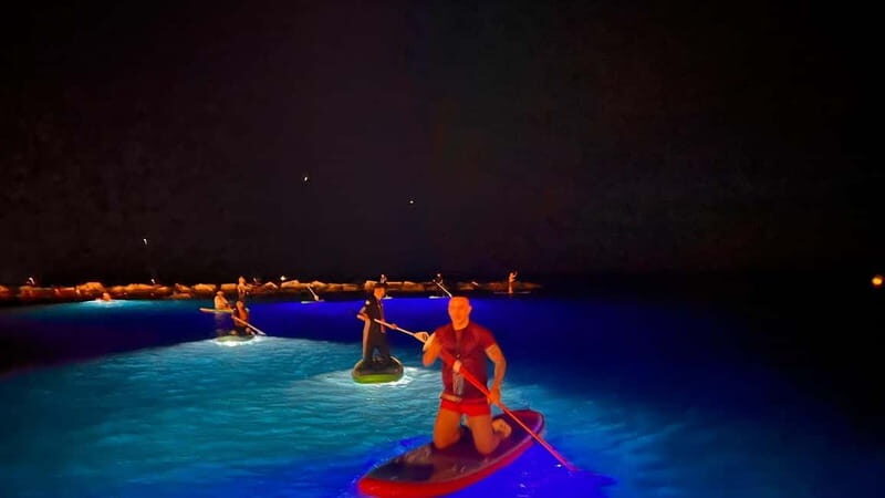 Paddle surf at night with light & drink -photos &videos - Paddle Surf at Night with Light & Drink – Photos & Videos: A Unique Barcelona Experience