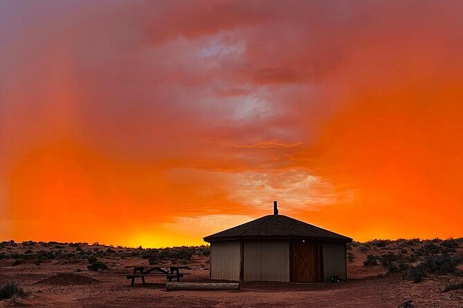 PAGE: 1 night stay Navajo Tribe Experience - Hiking, Stargazing - Key Points