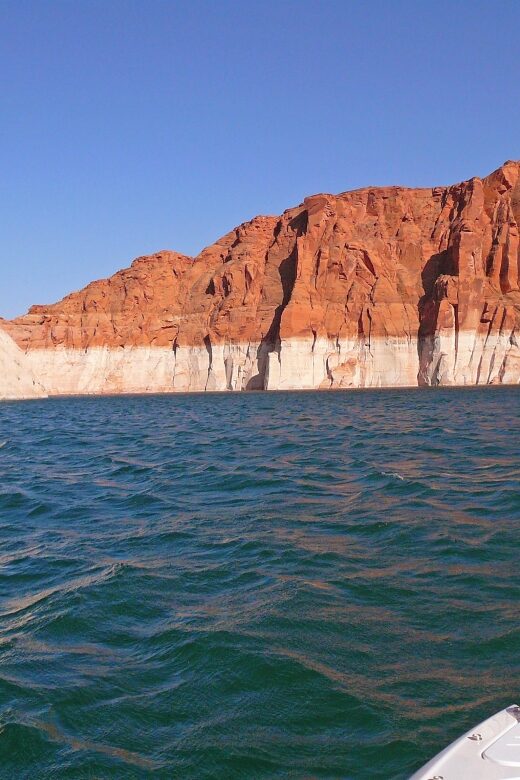 Page: Lake Powell Navajo Canyon Scenic Cruise - Exploring the Lake Powell Navajo Canyon Scenic Cruise: An Authentic Adventure