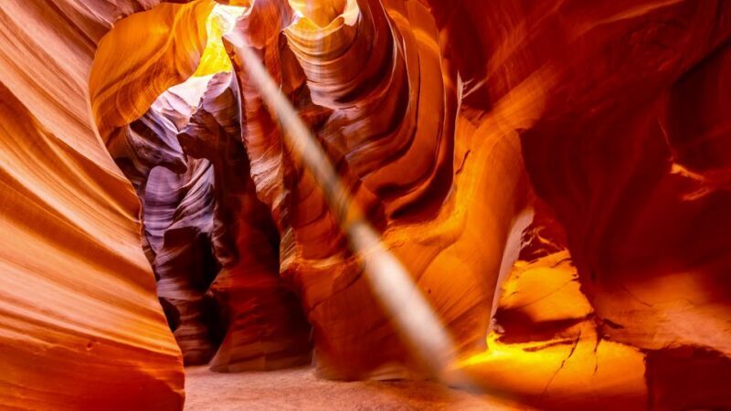 Page: Upper Antelope Canyon Tour with Navajo Guide - An In-Depth Look at the Tour Experience